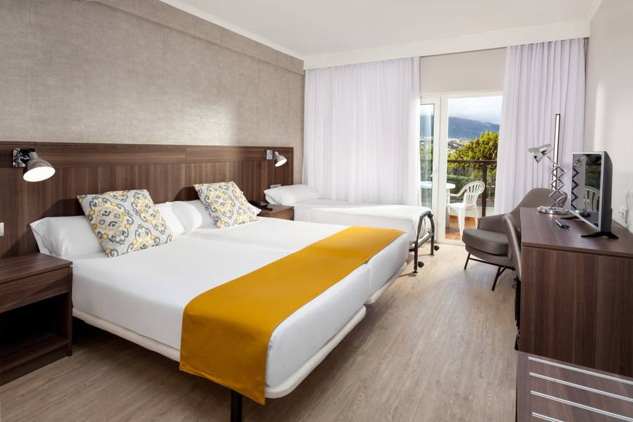 ADULT TRIPLE ROOMS Taoro Garden Hotel 